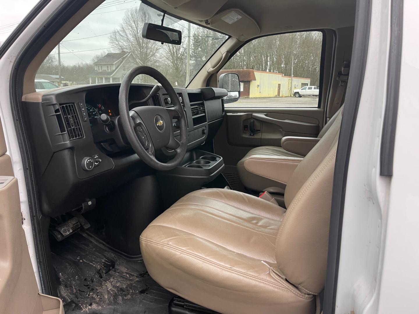 2014 White /Neutral Chevrolet Express 1500 AWD Cargo (1GCSHAF4XE1) with an 5.3L V8 OHV 16V FFV engine, 4-Speed Automatic transmission, located at 547 E. Main St., Orwell, OH, 44076, (440) 437-5893, 41.535435, -80.847855 - Photo#17